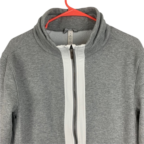 Lululemon Light as Warmth Jacket in Heathered Medium Grey / White - Picture 3 of 16